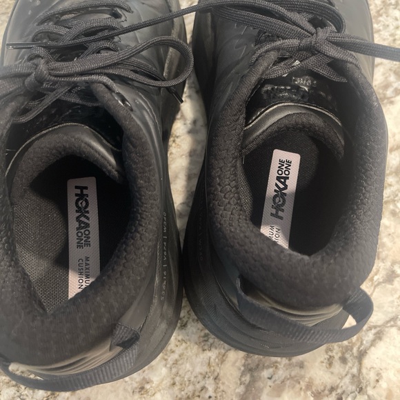 Hoka One One Bondi all black sneakers - Picture 4 of 6